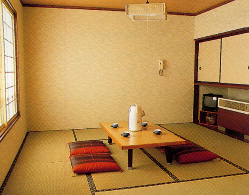 壱番館