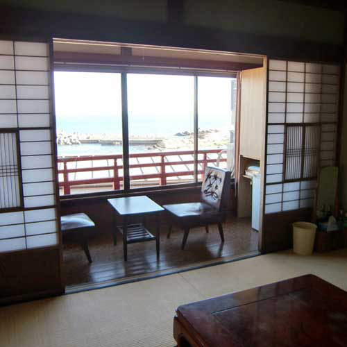鴨川温泉 画家ゆかりの宿江澤館