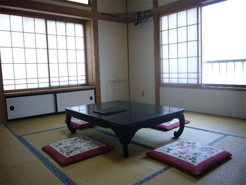 よこや別館
