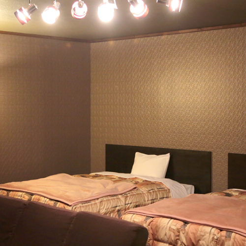 forest inn. SANGORO