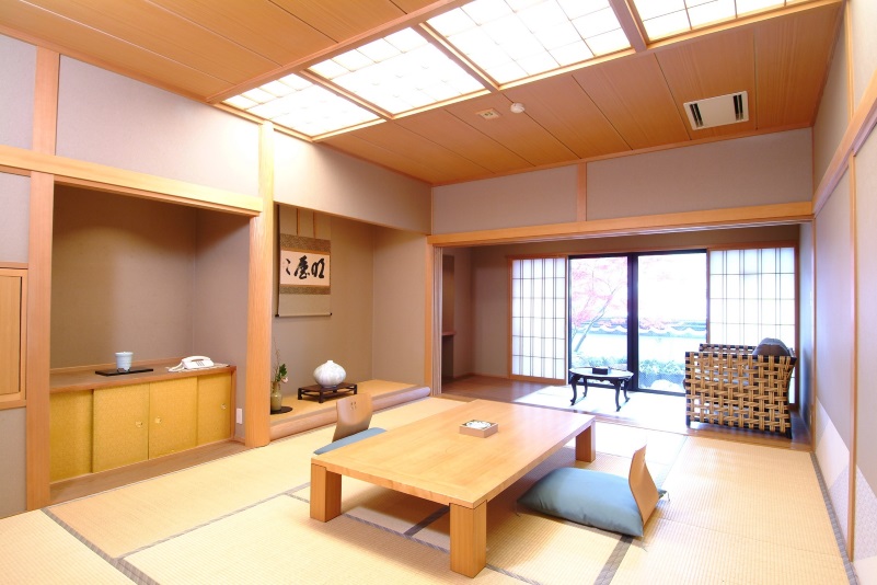湯元荘 東洋館