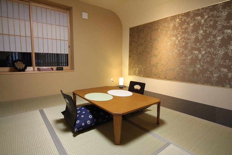 友鶴(ともづる)
