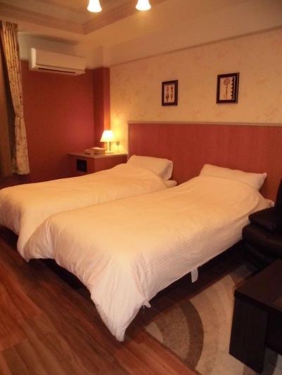 HOTEL D.D