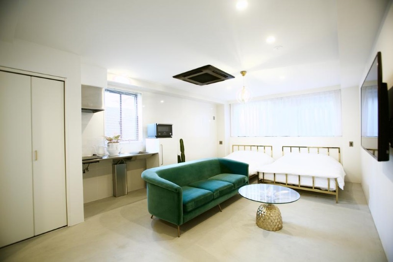 THE ROOT2 HOTEL