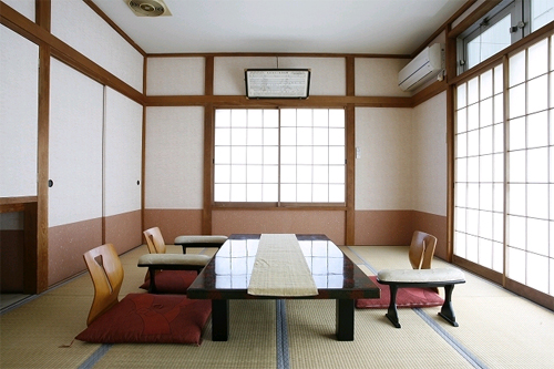 観泉荘 こまや