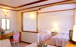 寝屋川トレンドホテル