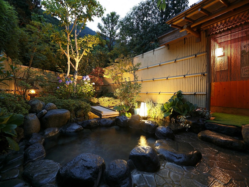 箱根大平台温泉 山水荘