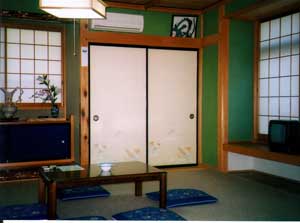 民宿・旅館 西の家