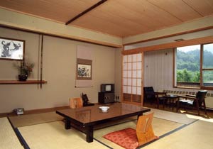 志賀高原熊の湯・硯川温泉 にごり湯の宿硯川ホテル