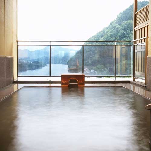 咲花温泉 翠玉の湯 佐取館