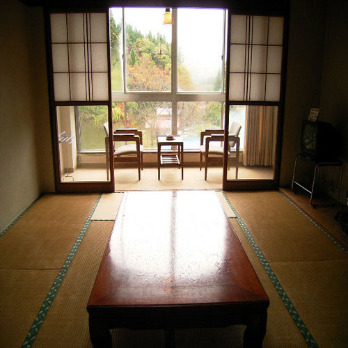 羽根沢温泉 ホテル紅葉館<山形県>