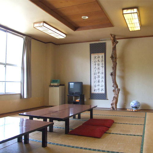 八塩温泉 鬼石観光ホテル