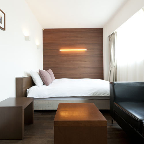 HOTEL day by day