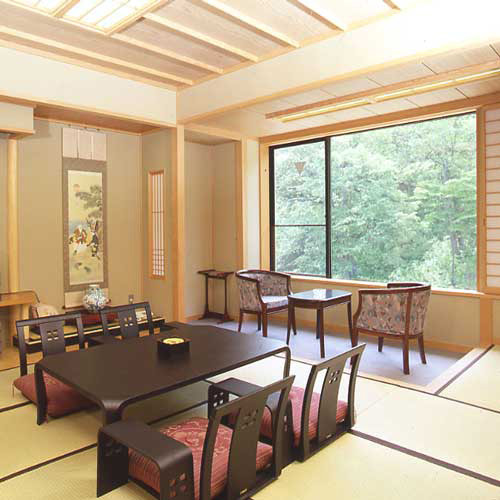 猫啼温泉 式部のやかた 井筒屋