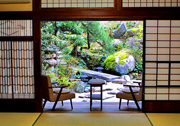 天野館