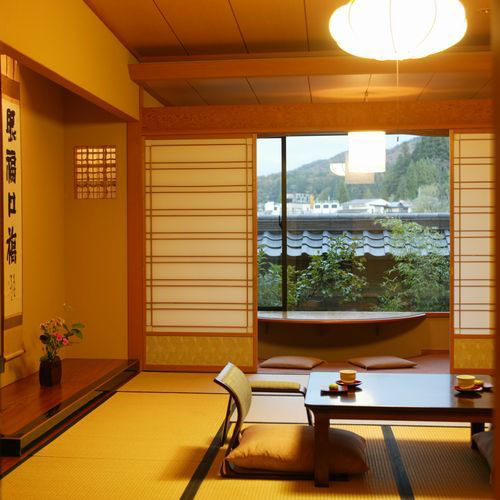 飛騨高山 本陣平野屋 花兆庵