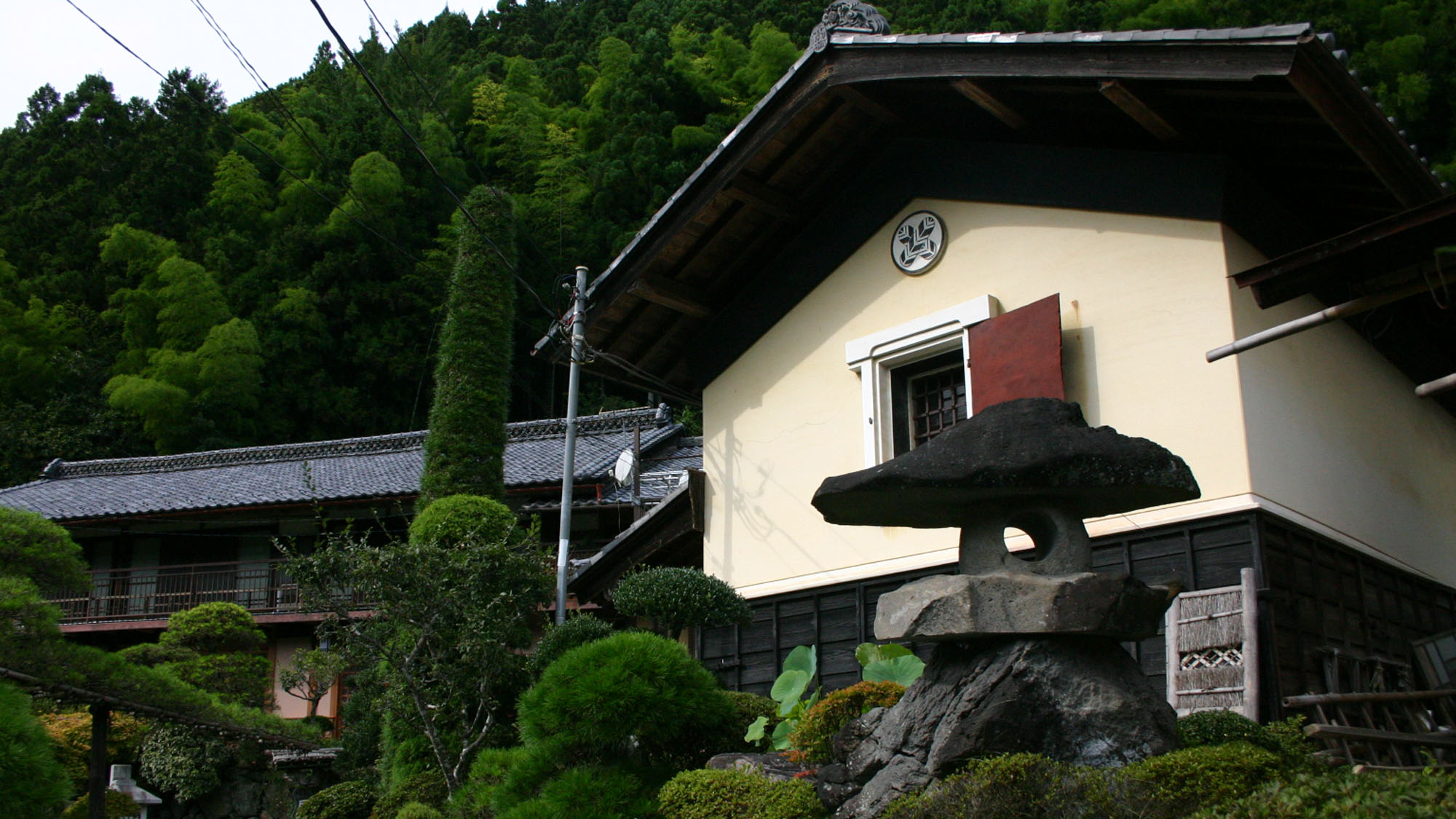 山あいの宿 「やしき」