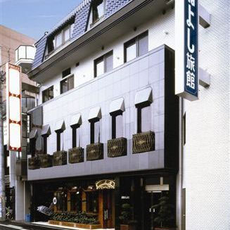 道頓堀川畔 かねよし旅館
