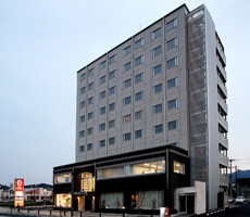 アパホテル〈京都福知山駅前〉(旧:アールイン福知山)