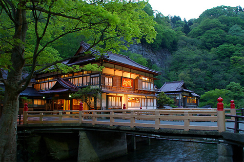 会津東山温泉 向瀧
