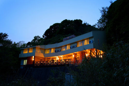 Dog Resort FROU FROU(フルフル)