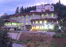 中山平温泉 仙庄館