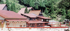 倉見温泉 「渓谷荘」