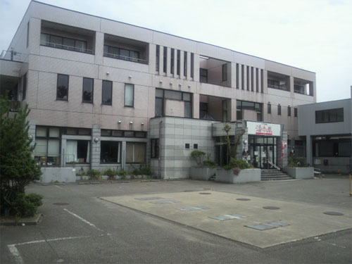 湯 泉